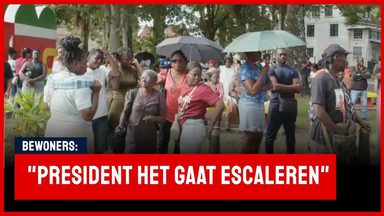 Bewoners Altona en Helena bij president (Suriname)