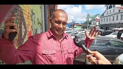 In gesprek met de marktmeester van de Vreedzaammarkt