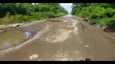 Slecht wegdek oost west verbinding (coronie)