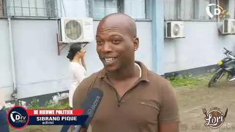 Live flitsen aanmelden Siebrano Piqué bij Politiepost Nieuwe Haven