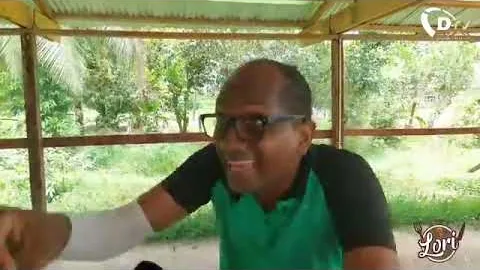 Problemen binnen Benzine en pluimveesector . In gesprek met Samuel Kuik