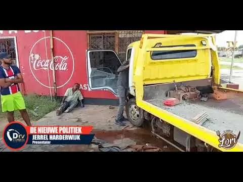 Zware aanrijding hoek Dokter Sophie Redmond straat en Van Idsingastraat