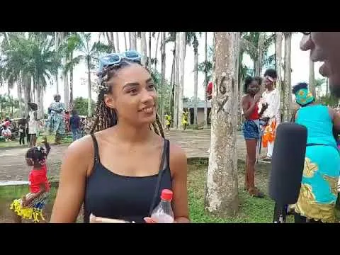 Flitsen Keti Koti vanuit Palmentuin