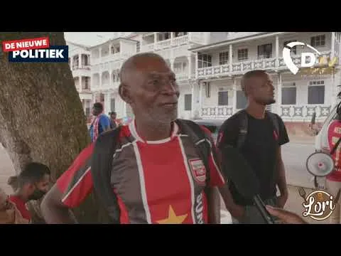 Flitsen protestactie 24 maart “ALLES PLAT!” (Suriname, 2023)