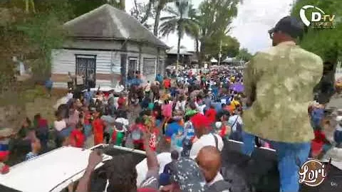 Flitsen protestactie vanuit Kabinet President