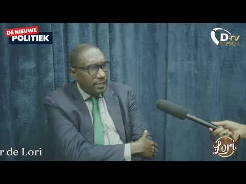 in gesprek met Diplomaat Henry Mac Donald over diverse issues