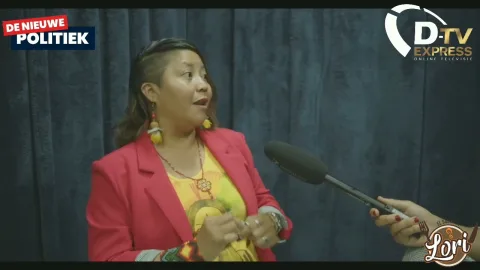 in gesprek met Jupta Itoewaki over grondenrechten bij de inheemsen