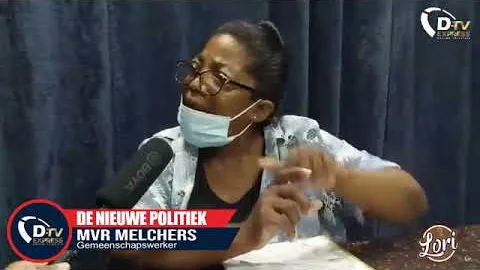 in gesprek met mvr Melchers, Gemeenschapswerker