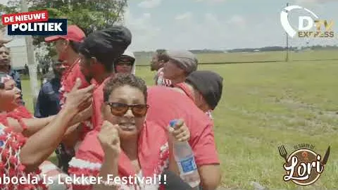 inheemsen protesteert bij aankomst premier Rutte (Nederland grootste