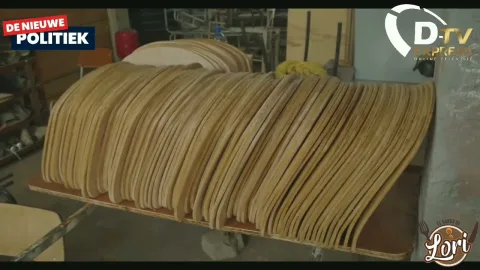 Peppie ” Ghettoleider” doet scholenproject herstel meubilair