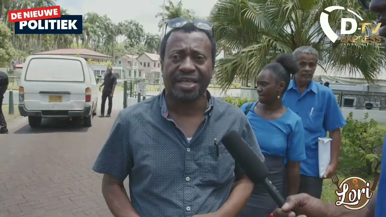 Protesterende werknemers ABS bij Kabinet President