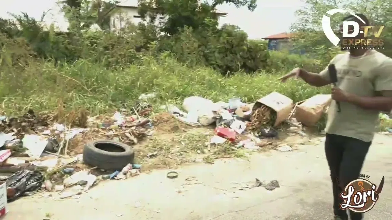 Smerige situatie Zorg en Hoop. Hoek Tapoeripa/ Parastraat