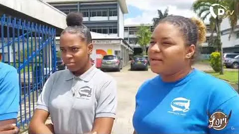 Studenten Christelijke HAVO Tourtonne willen af van docent (Suriname)