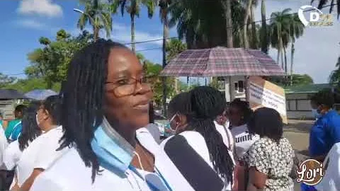 Verpleegkundigen lopen stille mars tegen niet nagekomen beloftes overheid