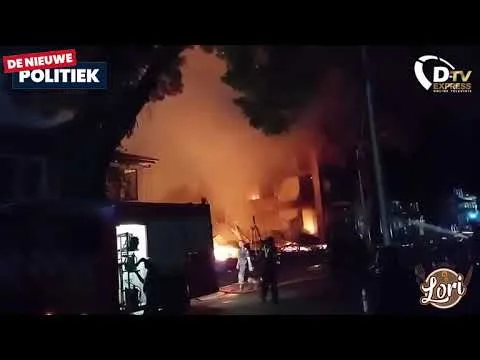 De Nieuwe Politiek Live: felle brand binnenstad Paramaribo