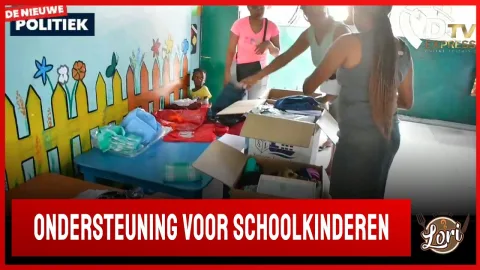 Kinderen van Abrabroki krijgen presentjes