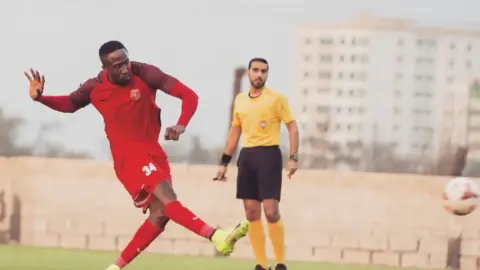 Voetballer Ademola Kuti doet boekje open over situatie bij SV Transvaal