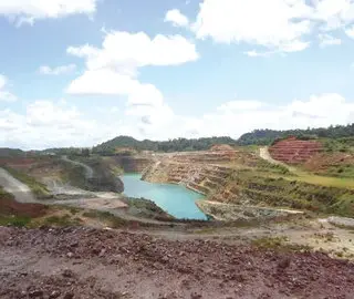 Grote gewapende roofoverval bij goudverbranding in Maripaston