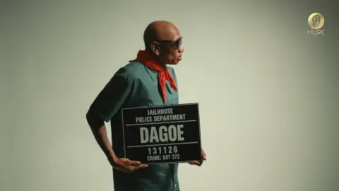 Dagoe maakt comeback met nieuwe muziek en Comeback Tour